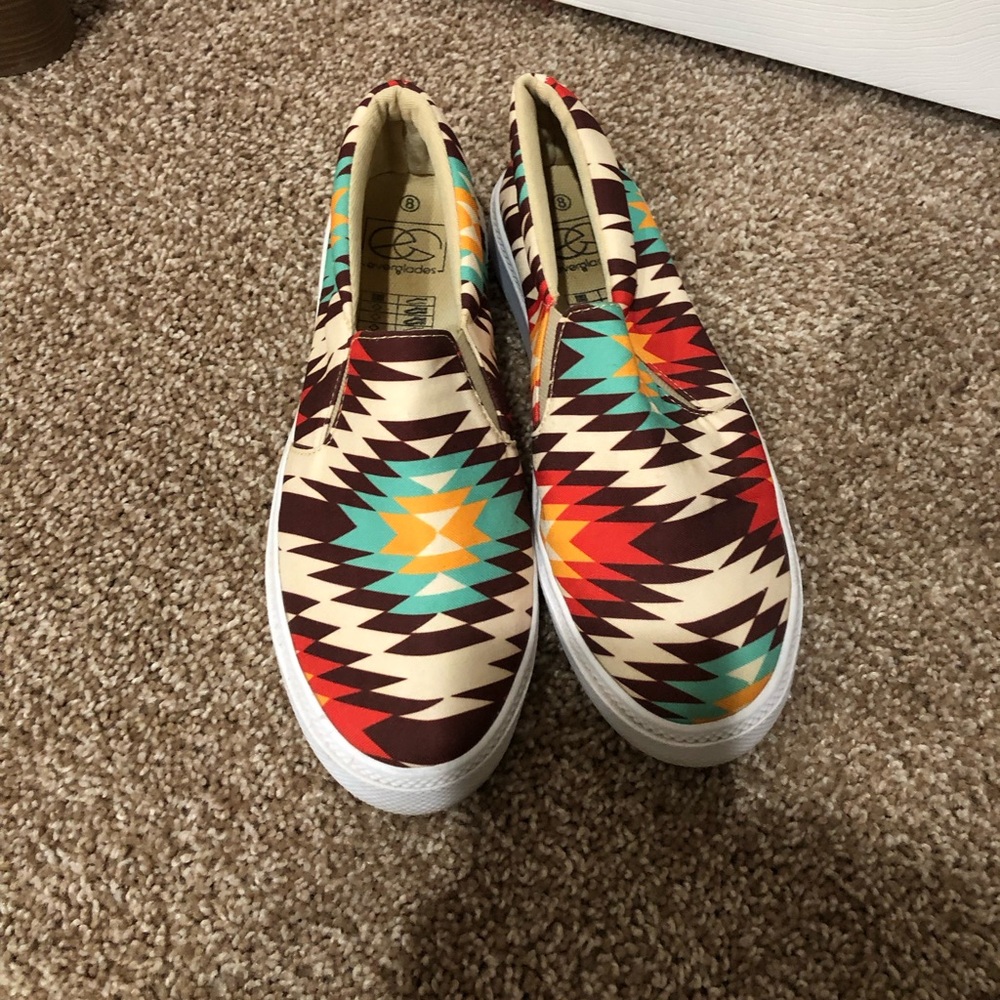 Western Aztec shoes - Picture 2 of 3